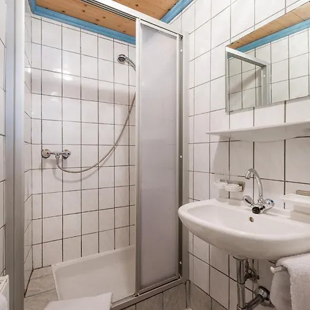 Bed & Breakfast Konrad 3*