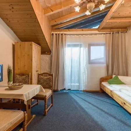 Konrad Bed & Breakfast 3*