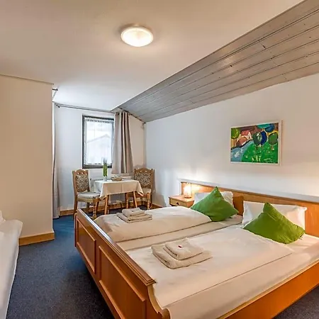 Frühstückspension Konrad 3*